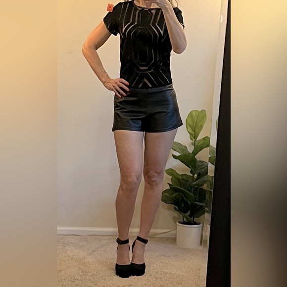 NWT Faux Leather & Lace Short Sleeve Romper - Picture 2 of 16